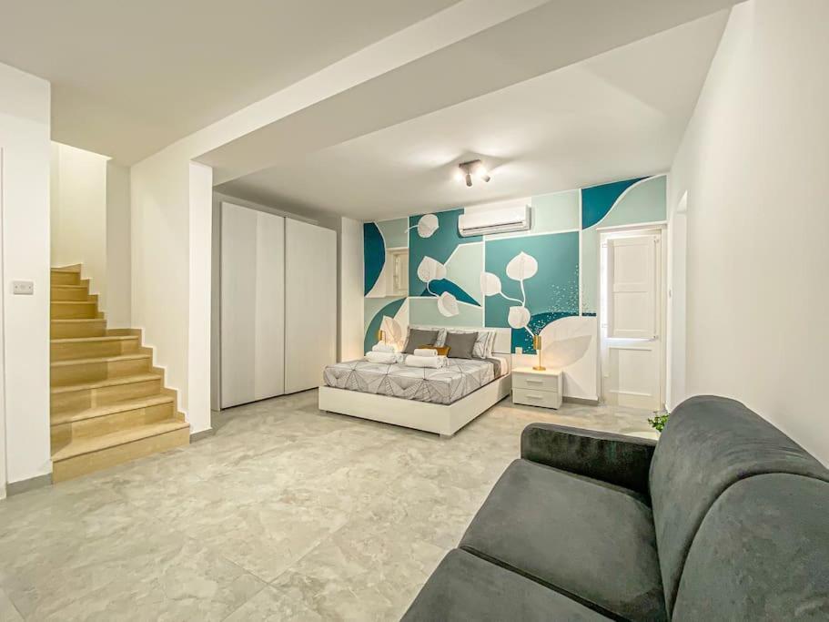Designer Duplex Penthouse In Floriana Apartment Екстериор снимка