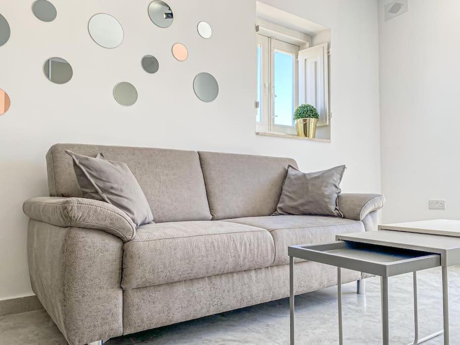 Designer Duplex Penthouse In Floriana Apartment Екстериор снимка
